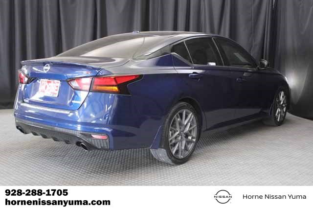 Used 2023 Nissan Altima 2.0 SR FWD image 13