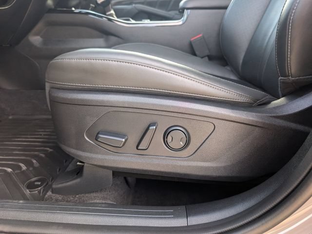 Used 2024 Kia Sorento SX AWD/4WD image 21