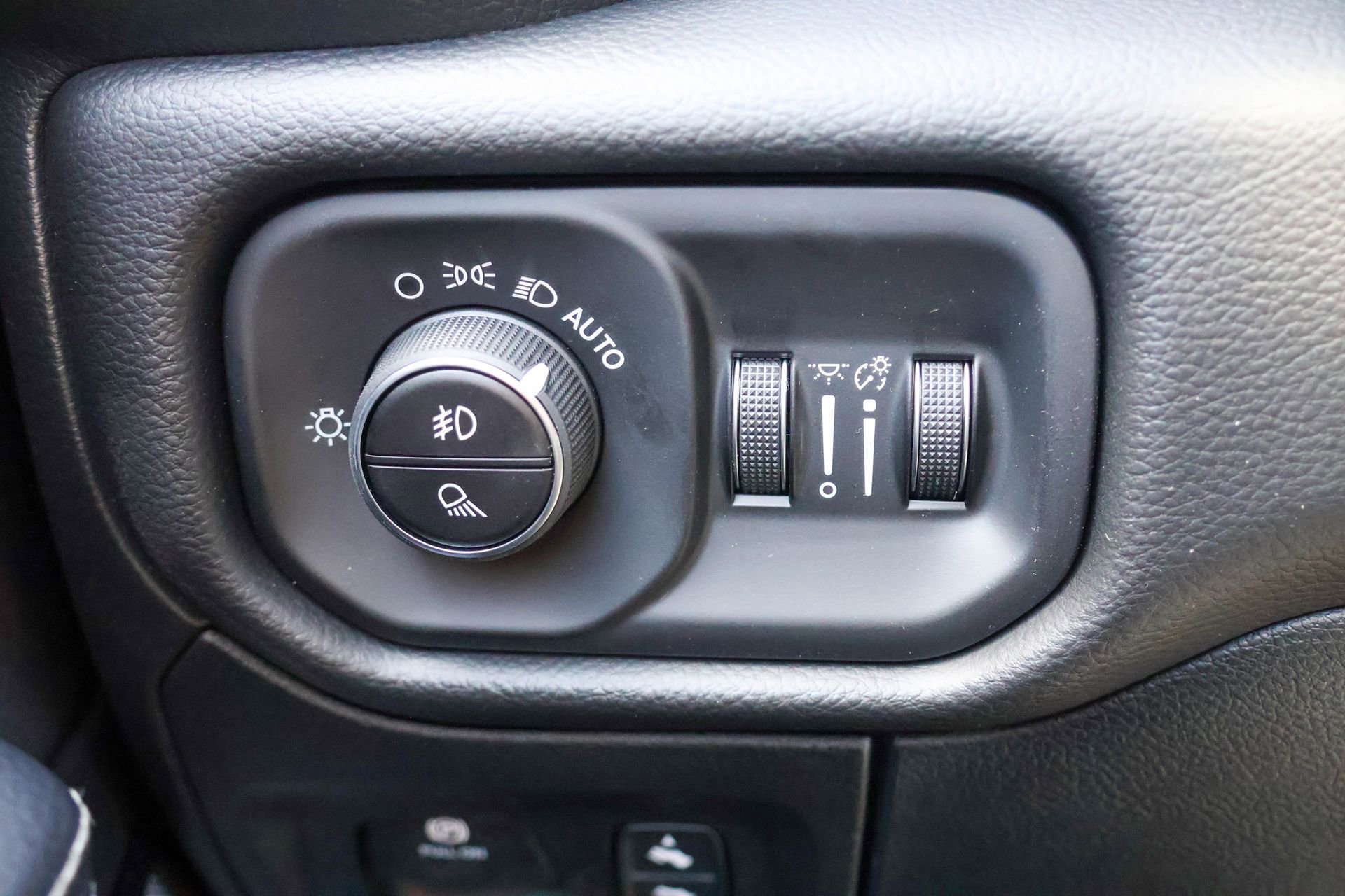 New 2026 RAM 1500 Rebel w/ G/T Package AWD/4WD image 30