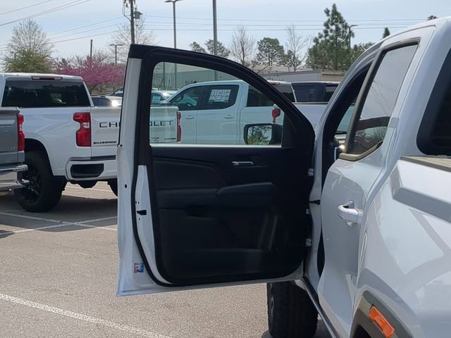 New 2026 GMC Canyon Elevation RWD image 19