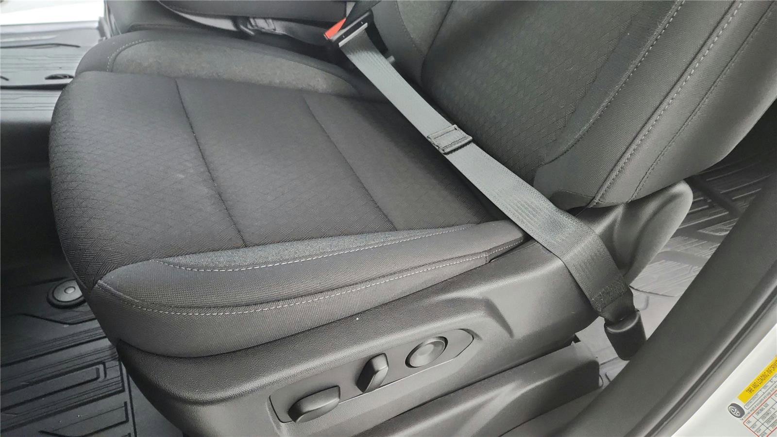 New 2026 GMC Sierra 1500 SLE image 23