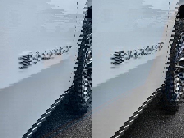 New 2025 Jeep Wagoneer L Series III w/ Premium Group I image 11