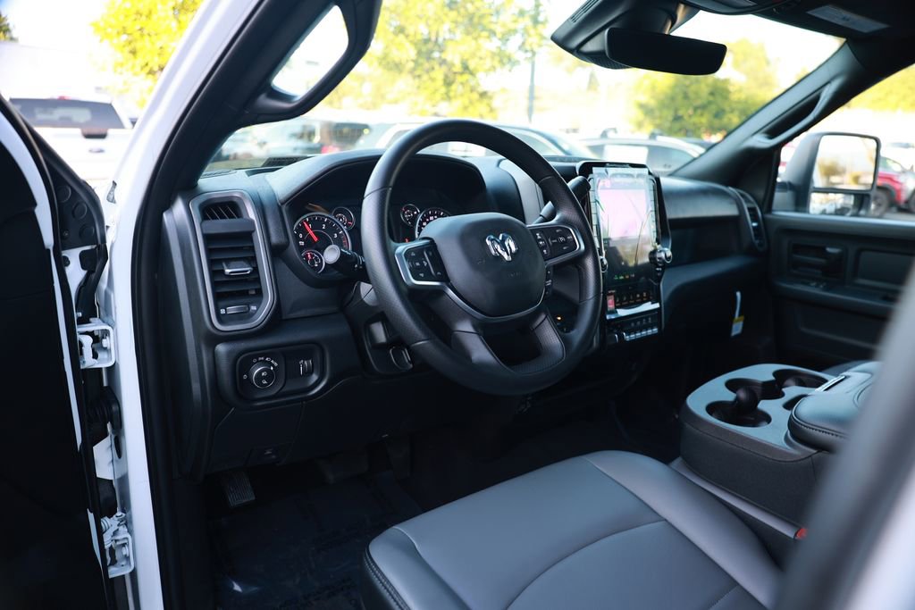 New 2026 RAM 3500 Tradesman AWD/4WD image 16