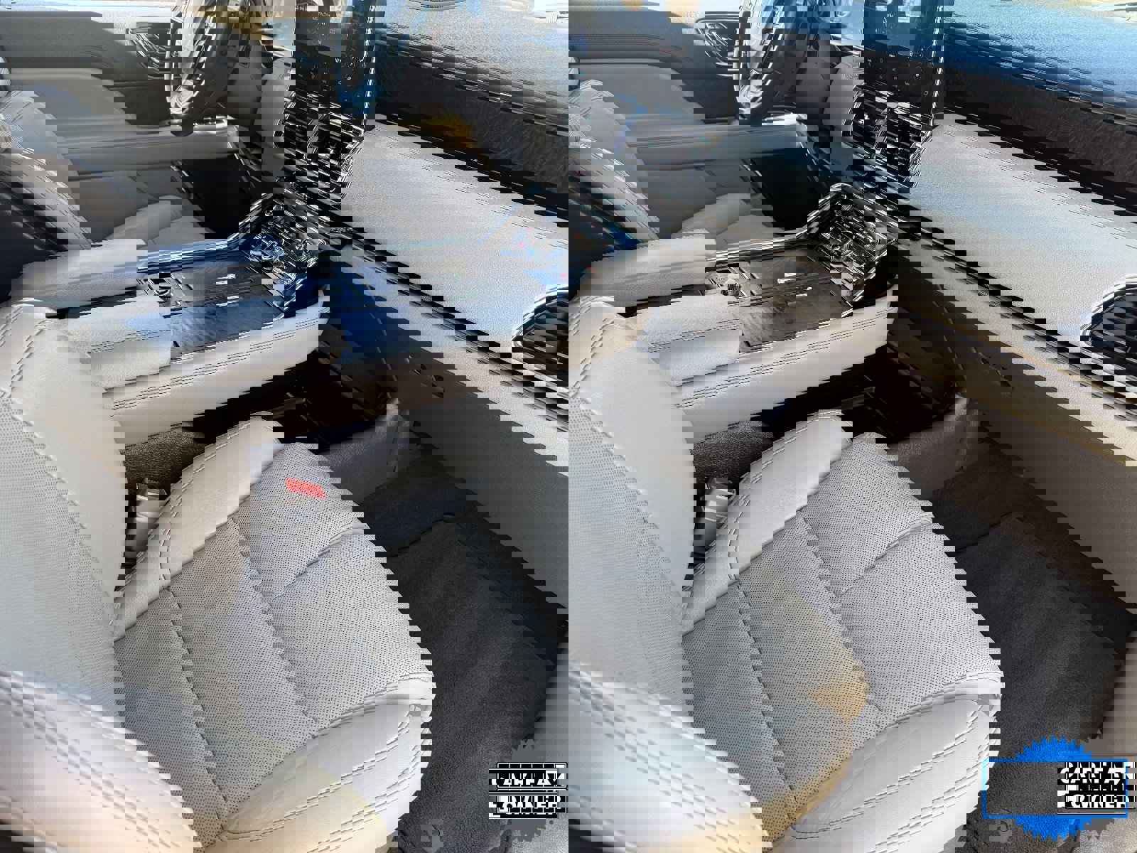 Used 2023 Lincoln Navigator Reserve image 13