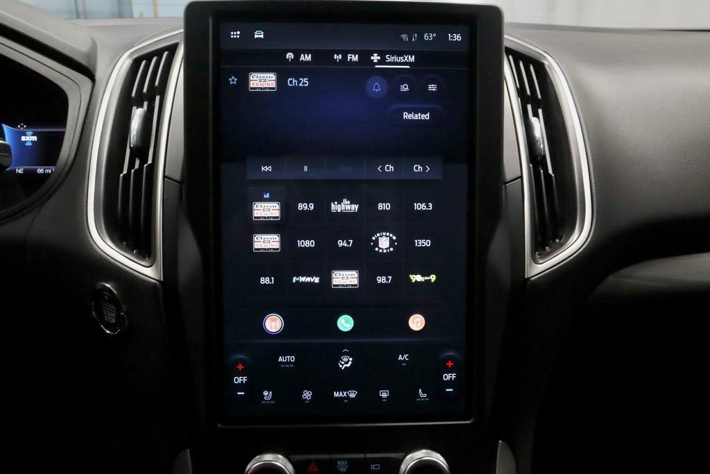 Certified 2024 Ford Edge SEL w/ Convenience Package AWD/4WD image 3