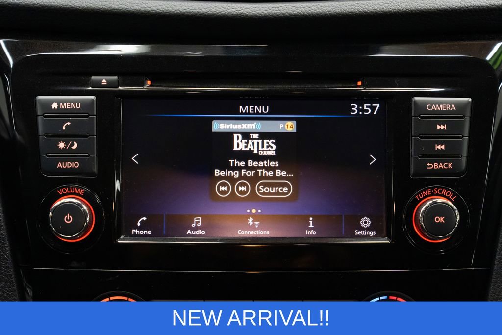 Used 2021 Nissan Rogue Sport S image 13