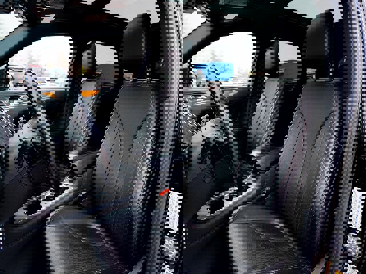 Used 2019 Lincoln MKC Reserve w/ MKC Climate Package image 16