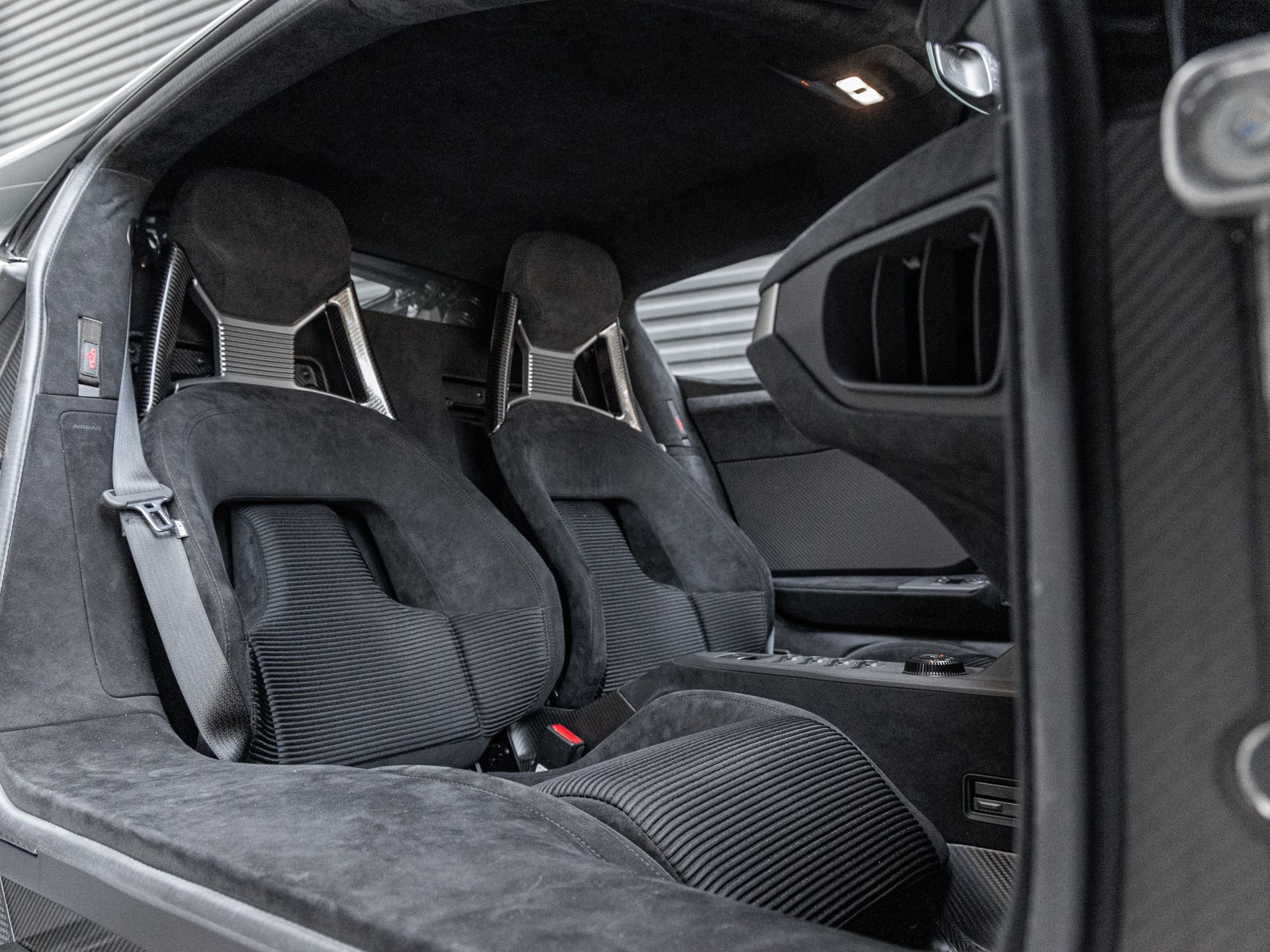 Used 2018 Ford GT image 35