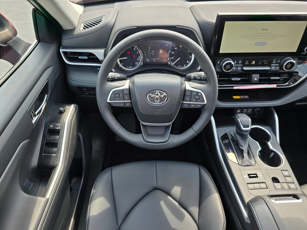 New 2026 Toyota Highlander XLE AWD/4WD image 18