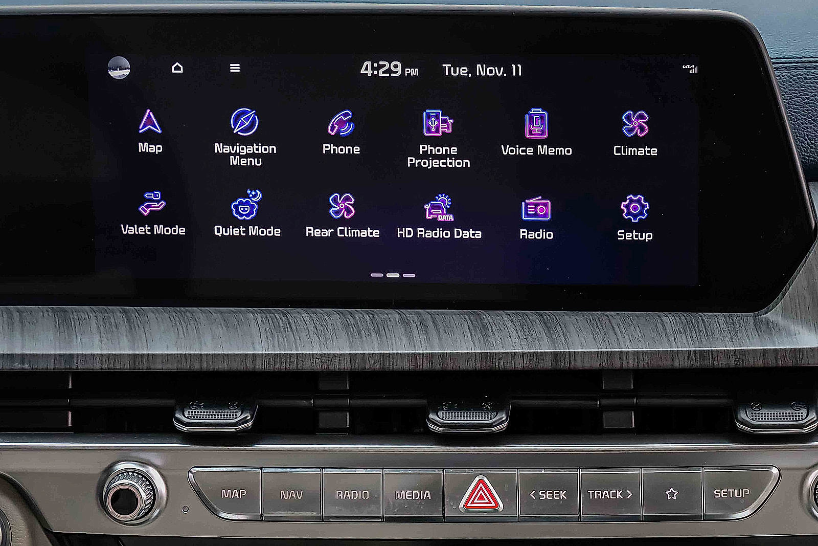 Used 2023 Kia Telluride EX w/ EX Captain's Chair Package image 12