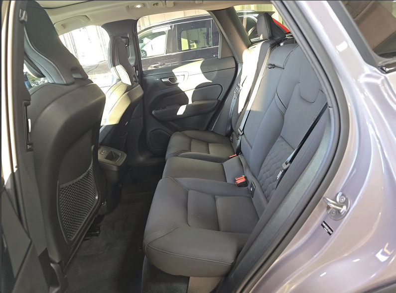 Used 2026 Volvo XC60 B5 Plus AWD/4WD image 7