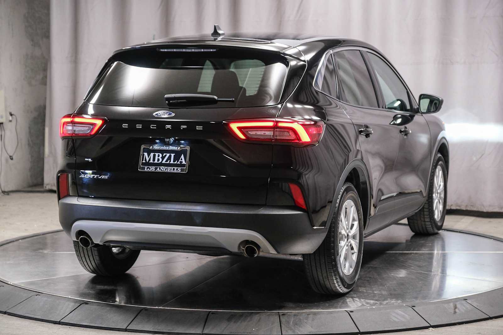 Used 2024 Ford Escape Active FWD image 4