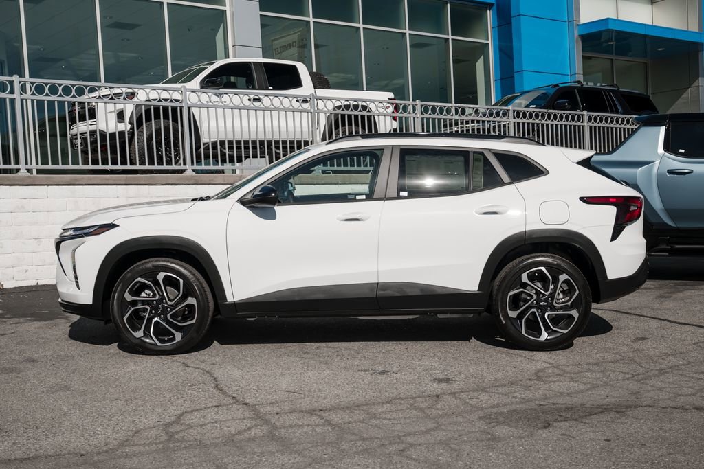 New 2026 Chevrolet Trax RS w/ Driver Confidence Package FWD image 8