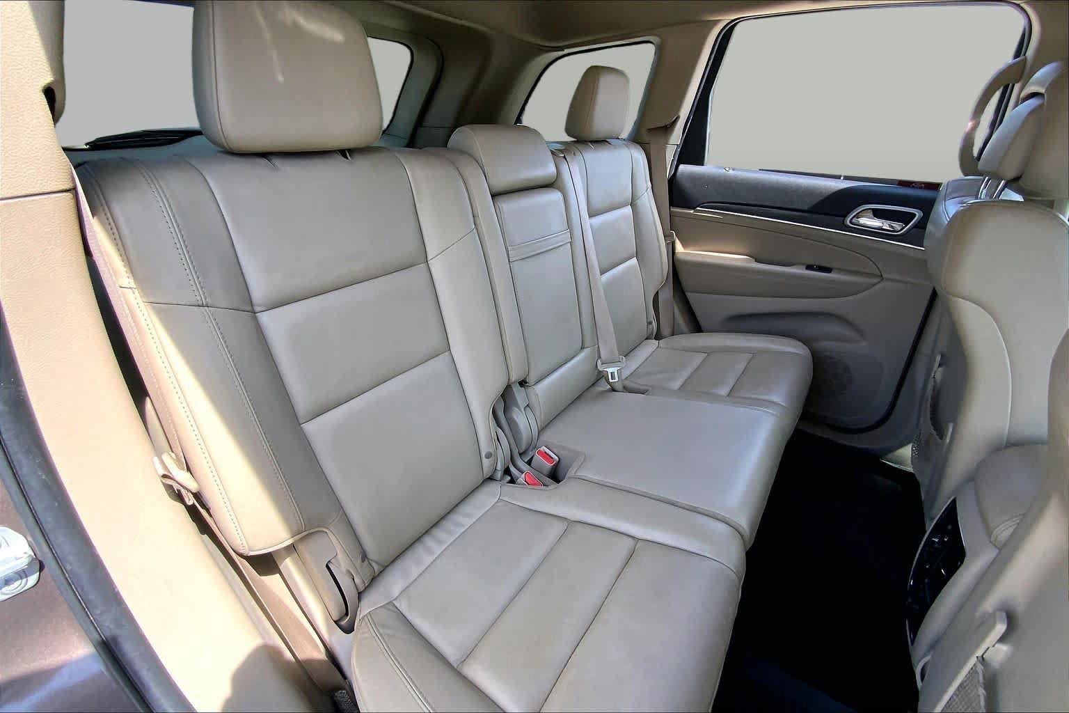 Used 2021 Jeep Grand Cherokee Limited AWD/4WD image 20
