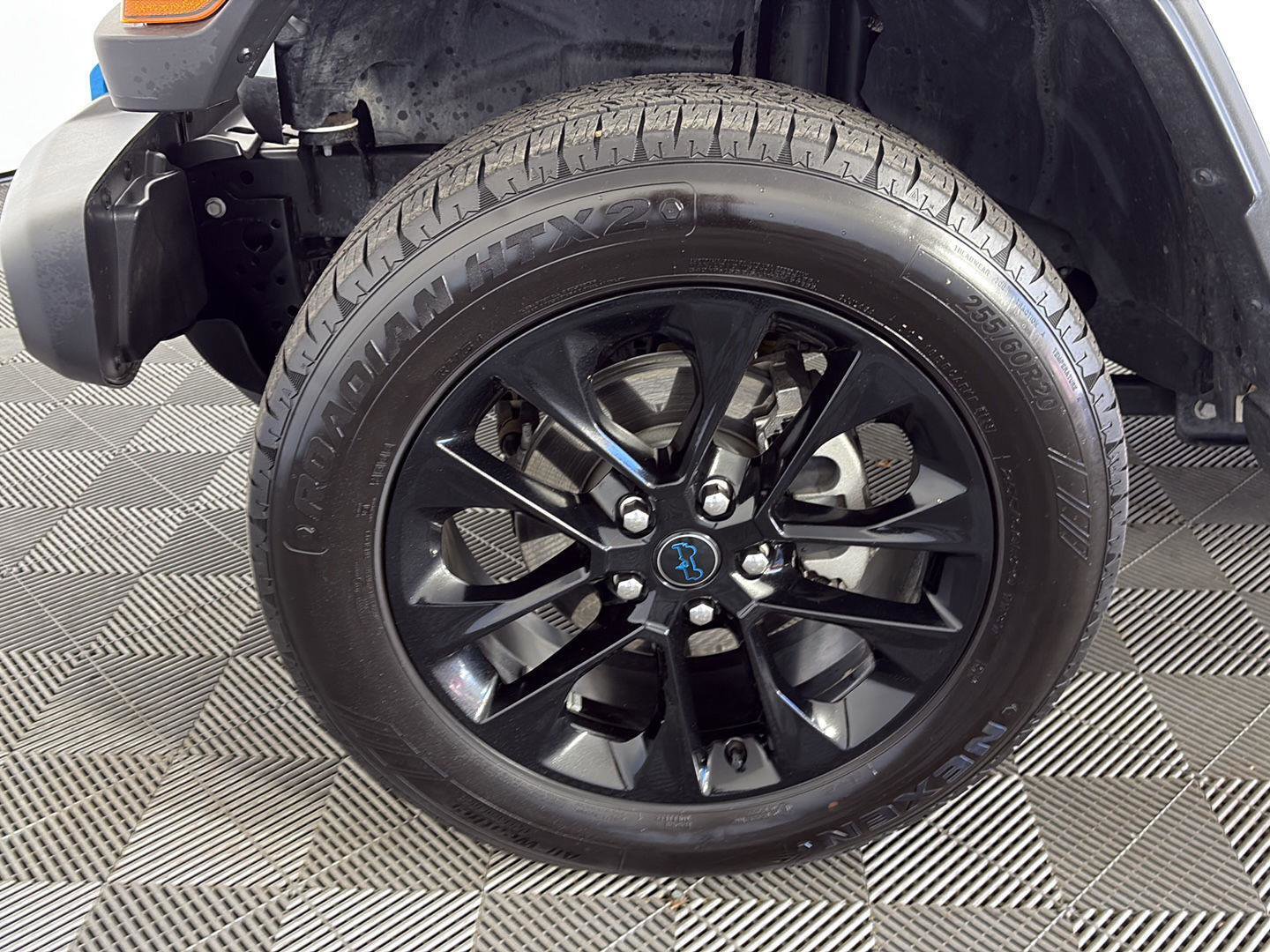 Used 2024 Jeep Wrangler Sahara w/ Technology Group image 17