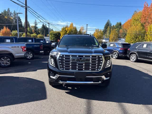 Used 2025 GMC Yukon XL Denali w/ Sun & Power Step Package AWD/4WD image 2