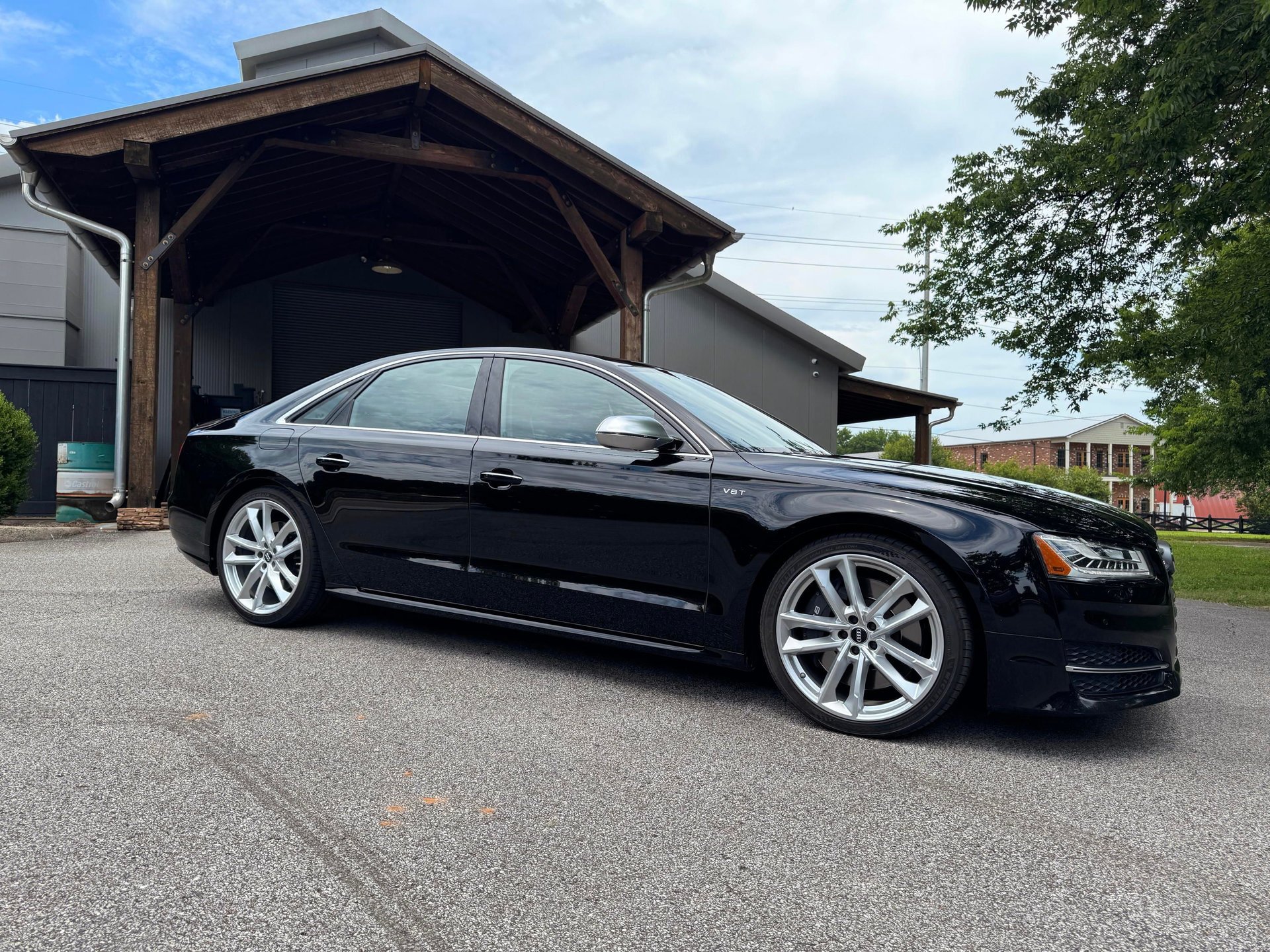 Used 2017 Audi S8 Plus AWD/4WD image 4