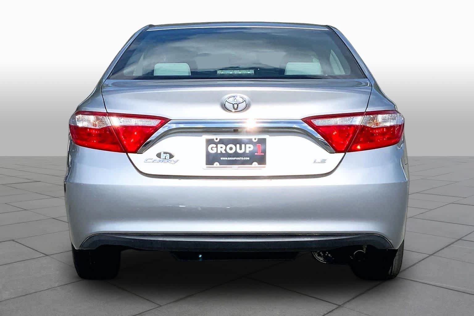 Used 2016 Toyota Camry LE FWD image 5