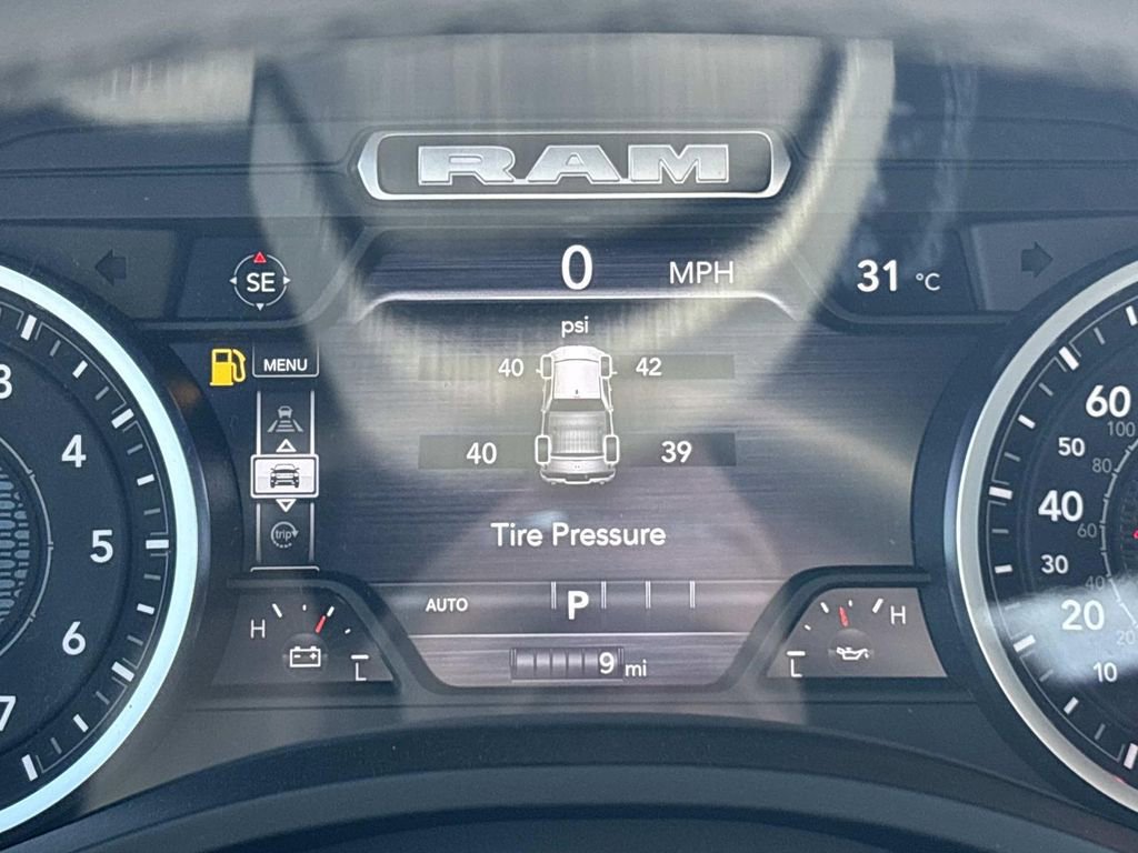 New 2026 RAM 1500 4x4 Crew Cab image 21