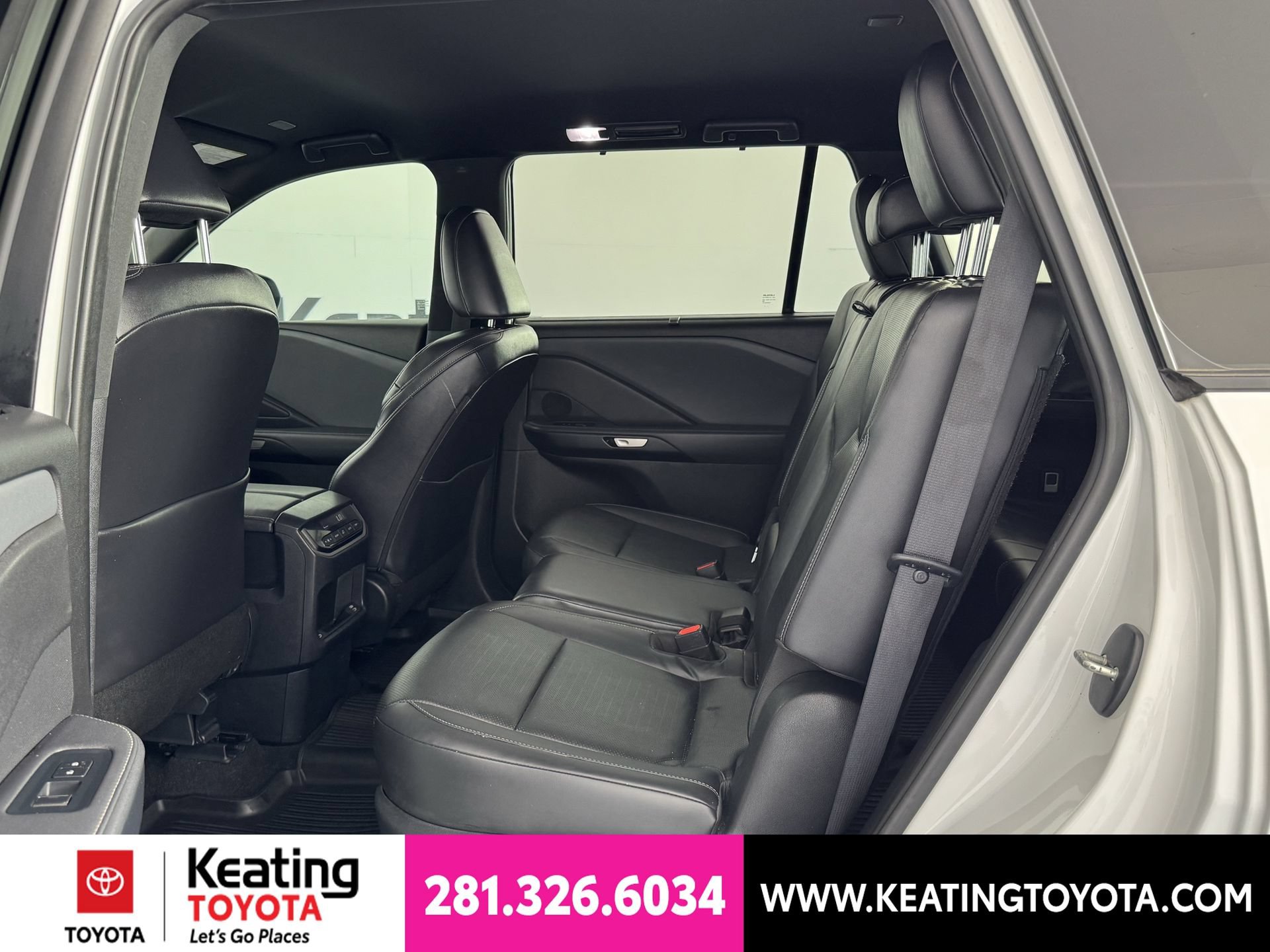 Used 2024 Lexus TX 350 FWD w/ Cold Weather Package image 15