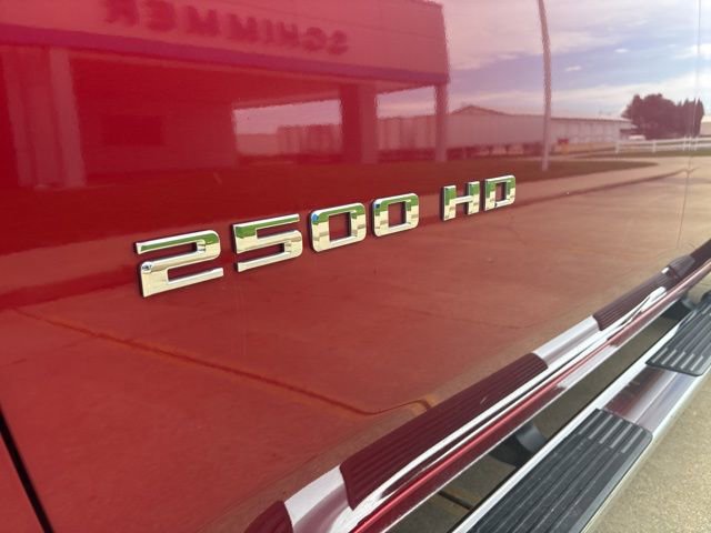 Used 2022 Chevrolet Silverado 2500 LTZ w/ LTZ Convenience Package image 12
