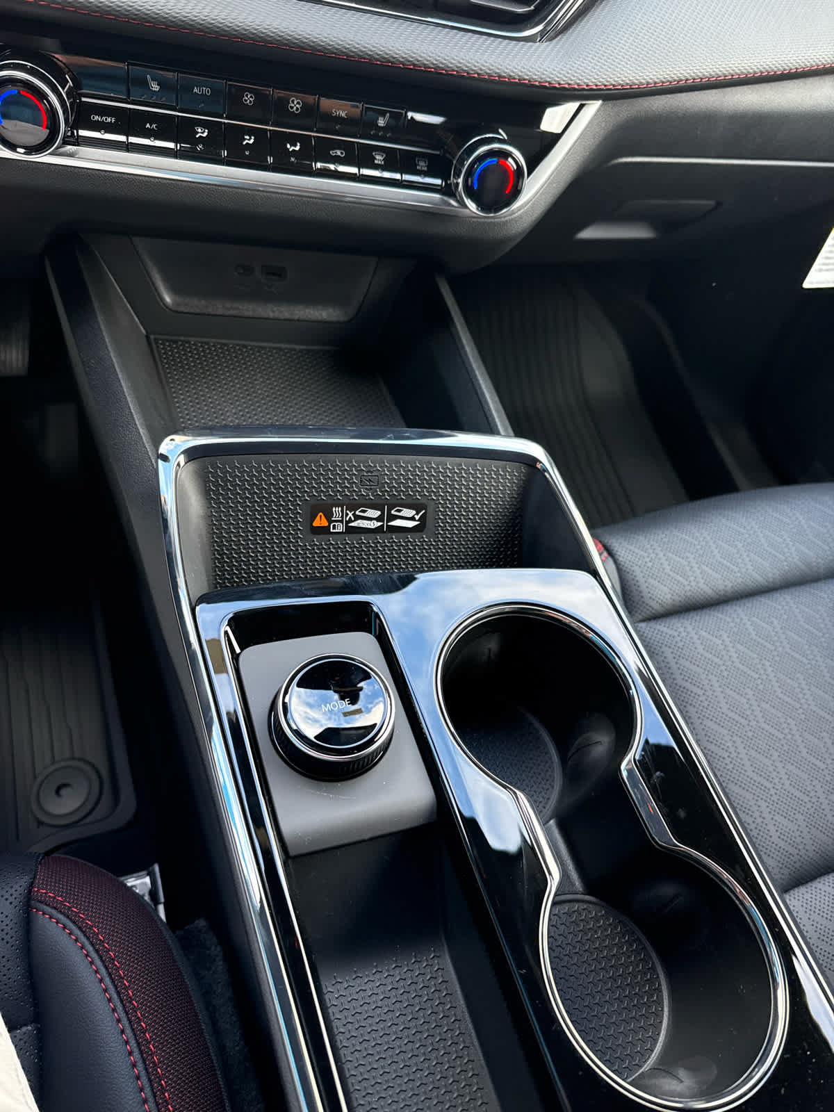 New 2027 Chevrolet Equinox RS w/ Safety and Technology Package AWD/4WD image 18