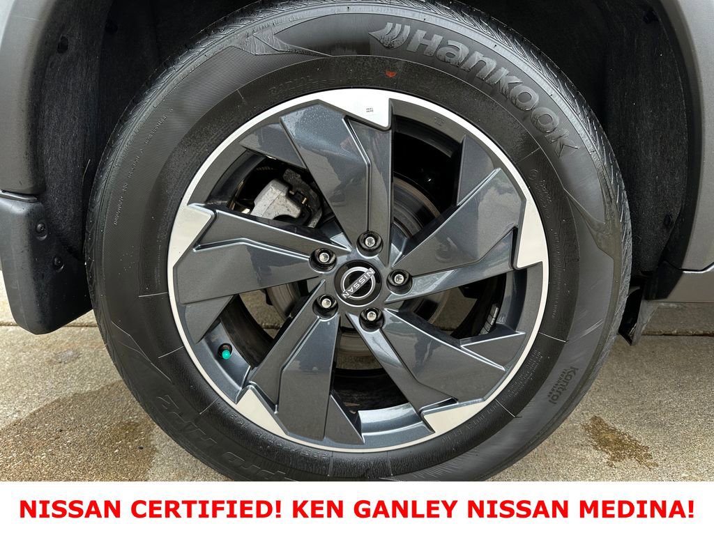 Certified 2026 Nissan Rogue SV AWD/4WD image 21