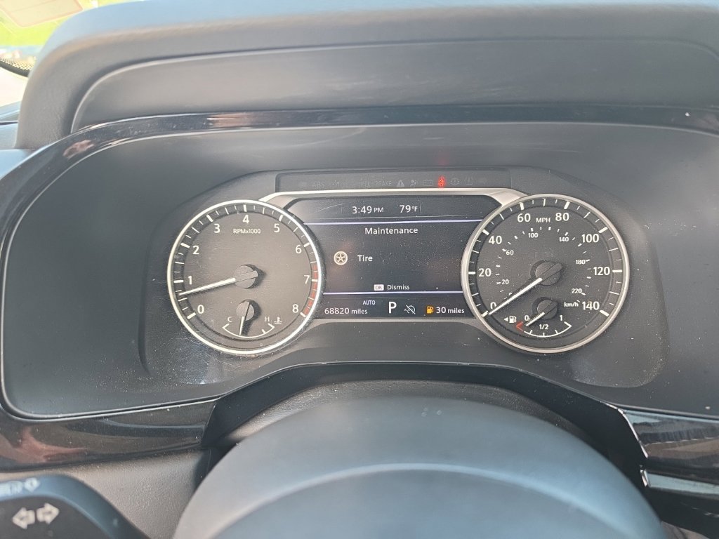 Used 2022 Nissan Pathfinder SV AWD/4WD image 18