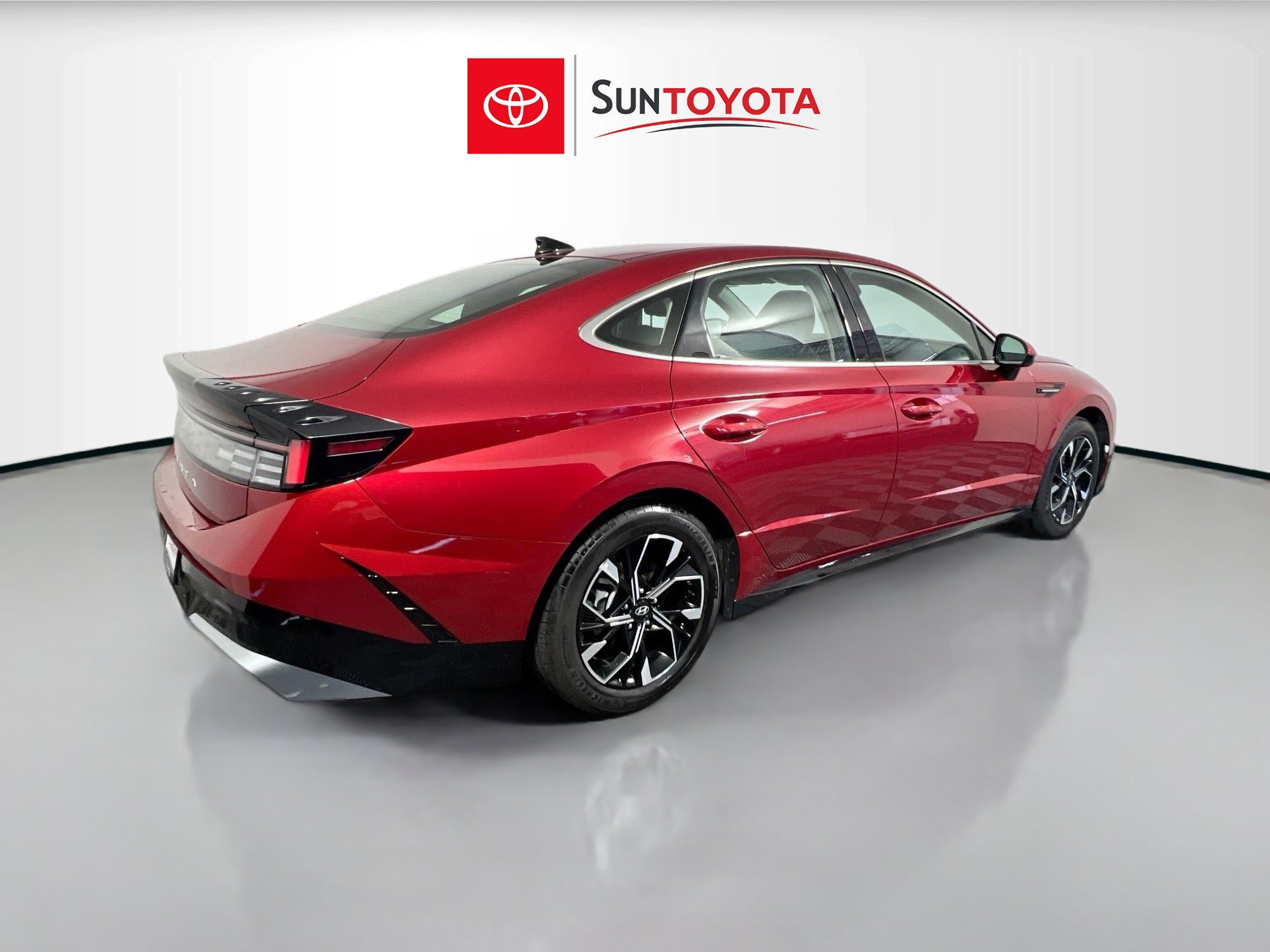 Used 2024 Hyundai Sonata SEL FWD image 4