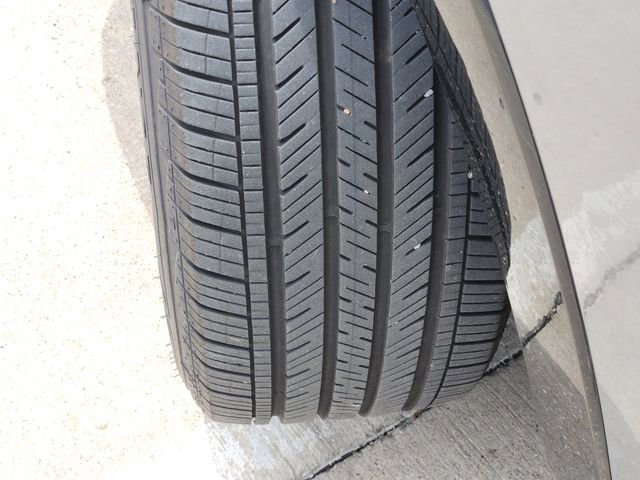 Used 2025 Buick Envista Sport Touring w/ Convenience I Package FWD image 11