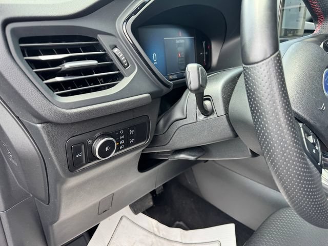 Used 2025 Ford Escape ST-Line Select AWD/4WD image 11