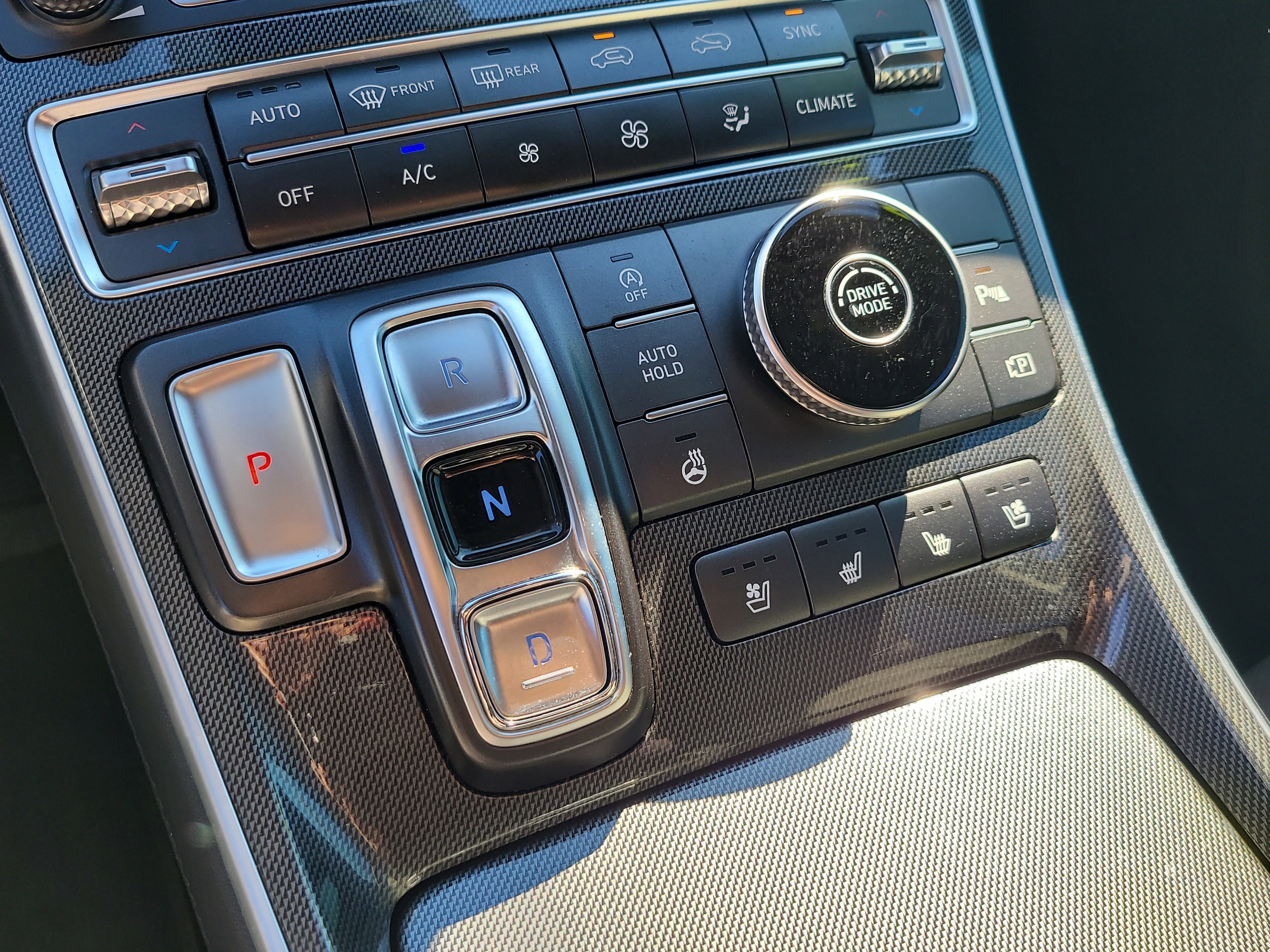 Used 2022 Hyundai Santa Fe Limited image 25