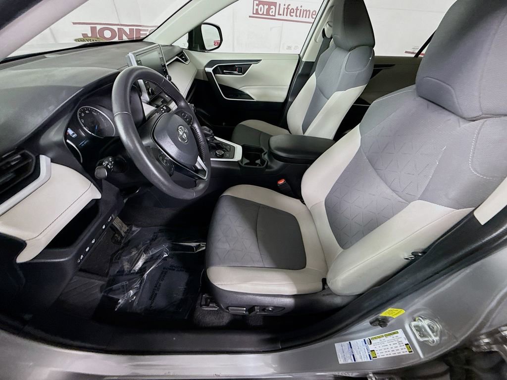 Certified 2021 Toyota RAV4 XLE w/ Convenience Package image 25
