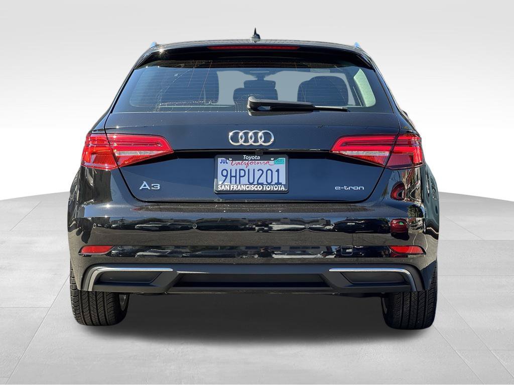 Used 2017 Audi A3 e-tron Prestige FWD image 4