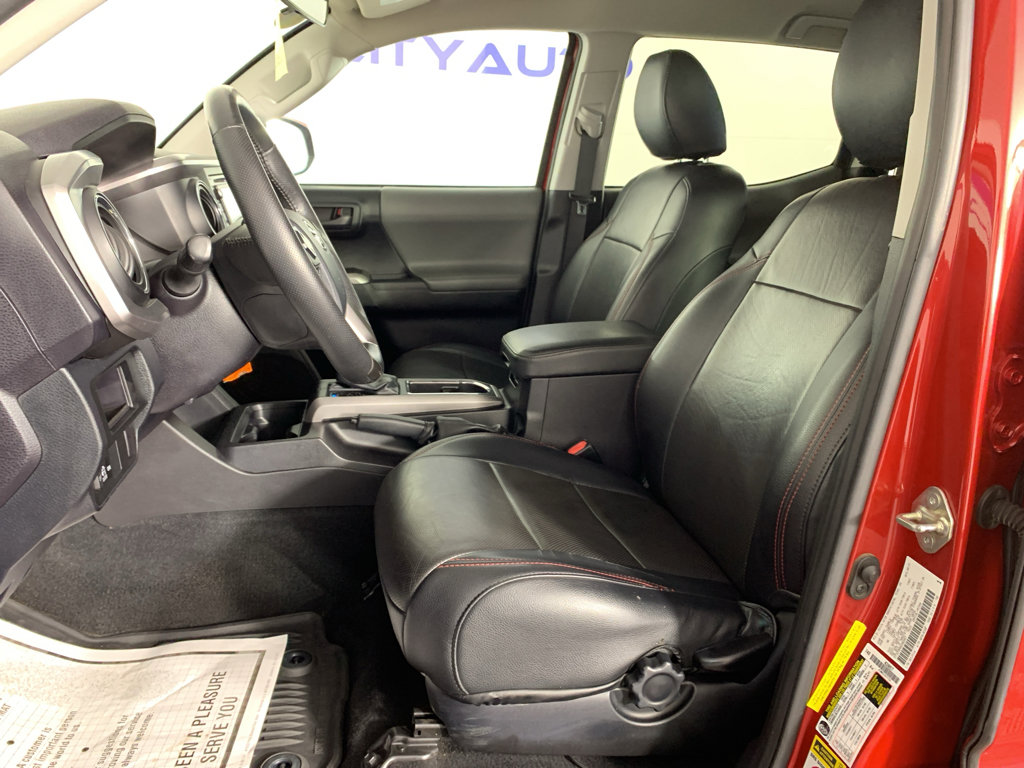 Used 2016 Toyota Tacoma SR5 w/ Towing Package AWD/4WD image 16