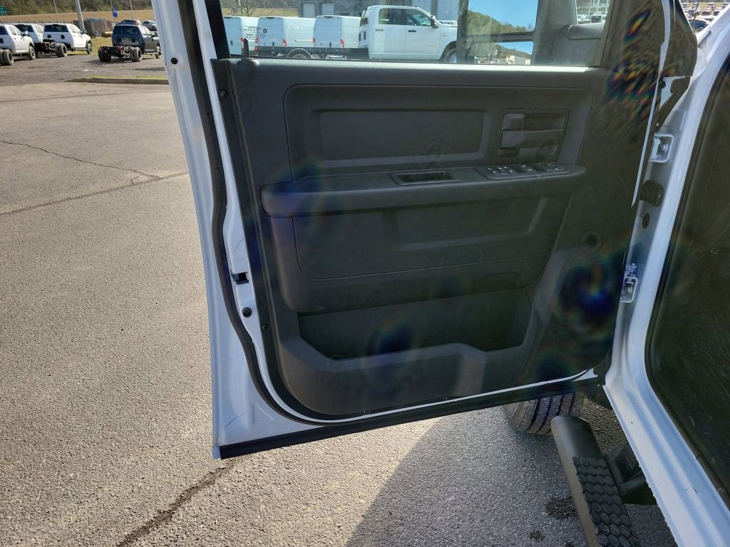 New 2026 RAM 5500 Tradesman w/ Chrome Appearance Group image 29