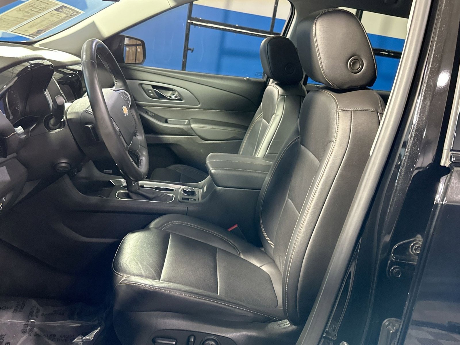 Used 2021 Chevrolet Traverse Premier w/ Redline Edition image 13