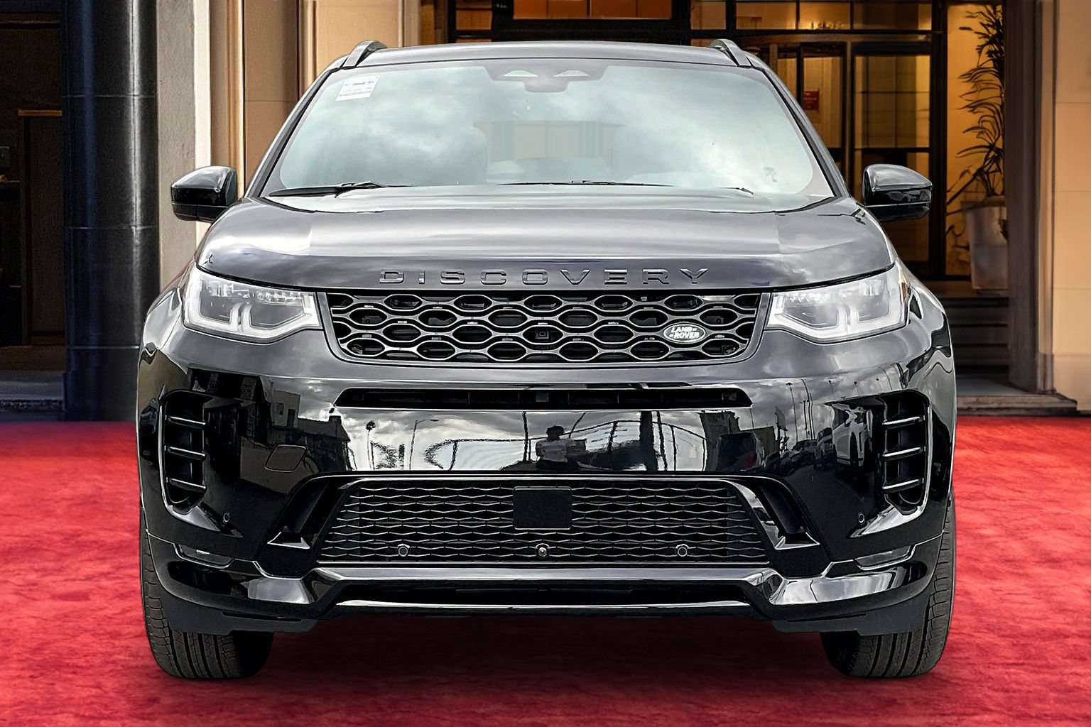 New 2026 Land Rover Discovery Sport Landmark AWD/4WD image 2