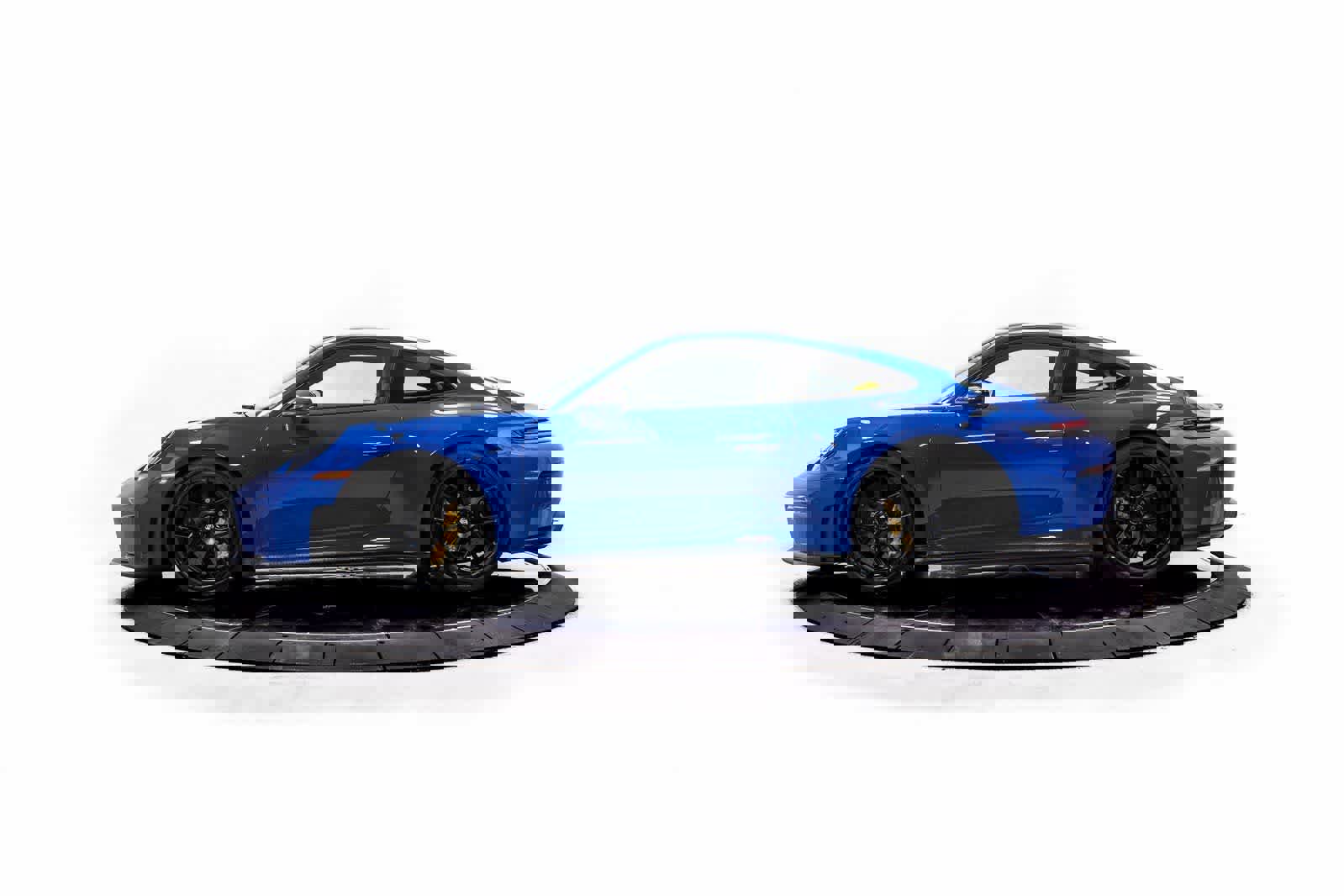 Used 2025 Porsche 911 GT3 video 2