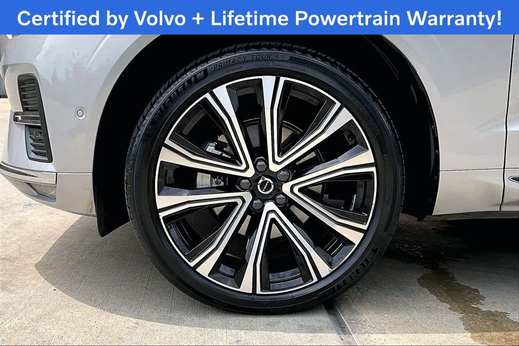 Certified 2023 Volvo XC60 B5 Ultimate w/ Protection Package Premier AWD/4WD image 12