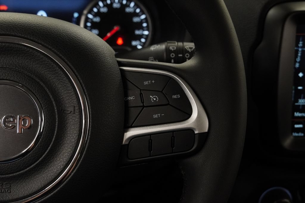 Certified 2023 Jeep Renegade Altitude AWD/4WD image 40