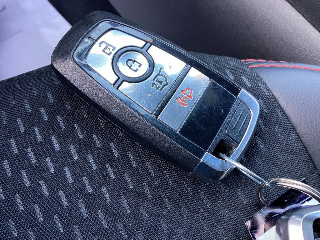 Used 2025 Ford Escape ST-Line image 27