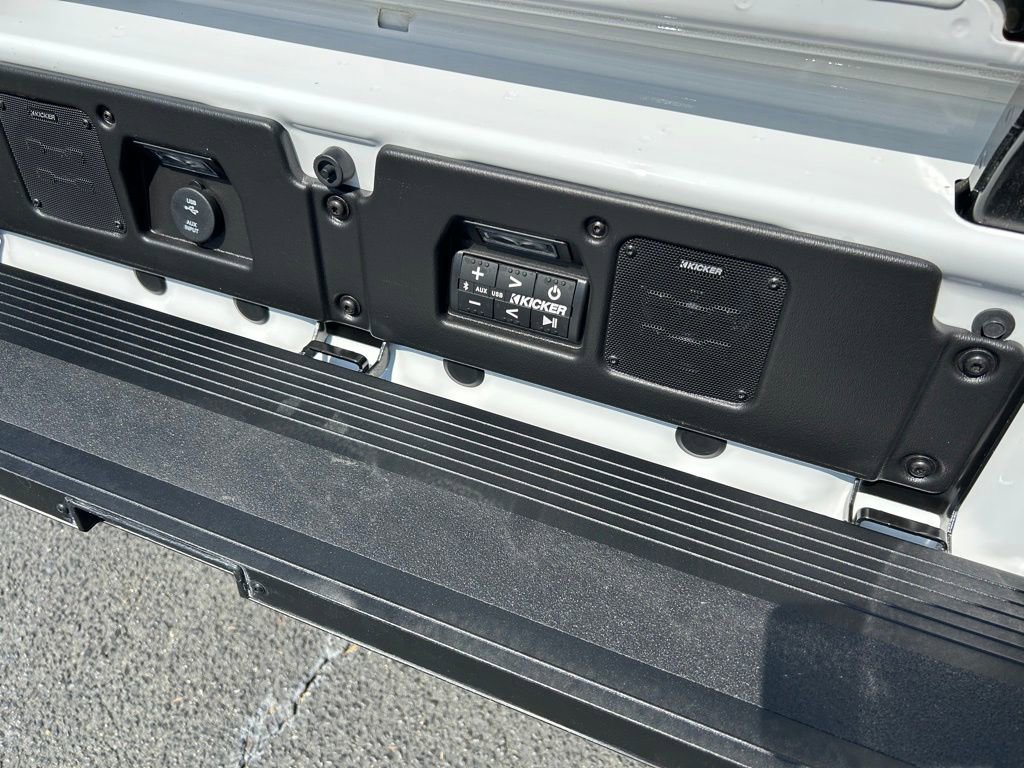 Used 2022 GMC Hummer EV Edition 1 w/ LPO, Illumination Package image 30