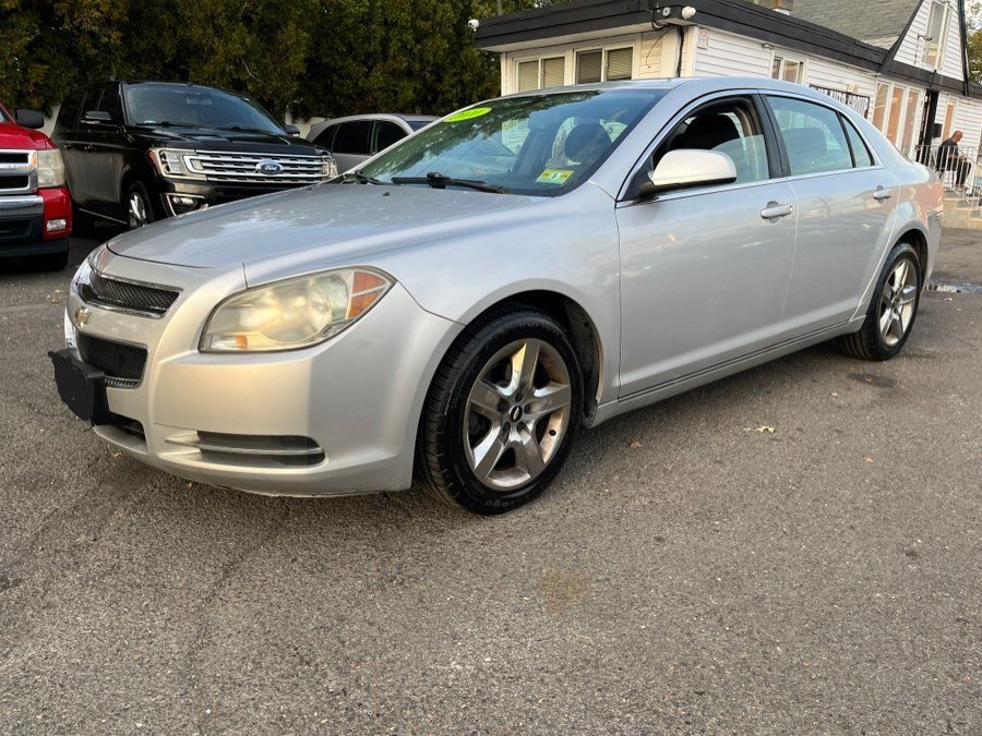 Used 2010 Chevrolet Malibu LT w/ Power Convenience Package FWD image 2