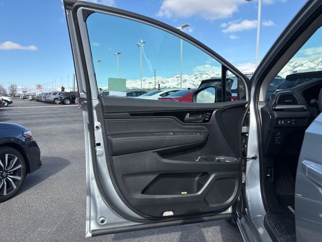 New 2026 Honda Odyssey Touring image 9