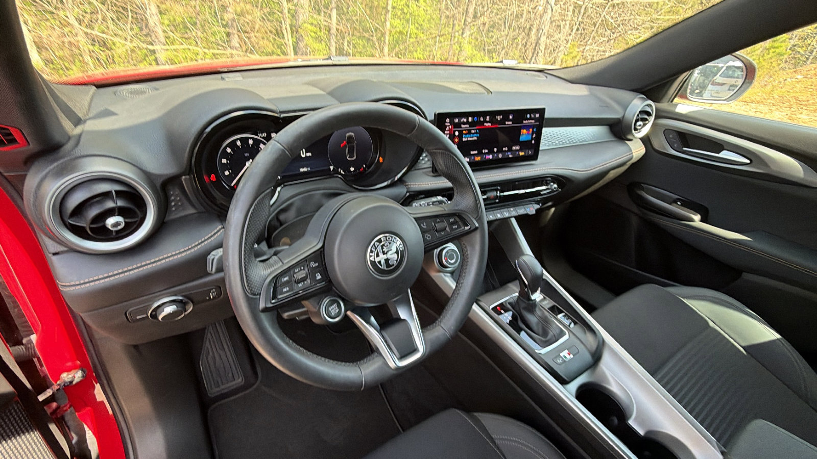 Used 2025 Alfa Romeo Tonale image 23