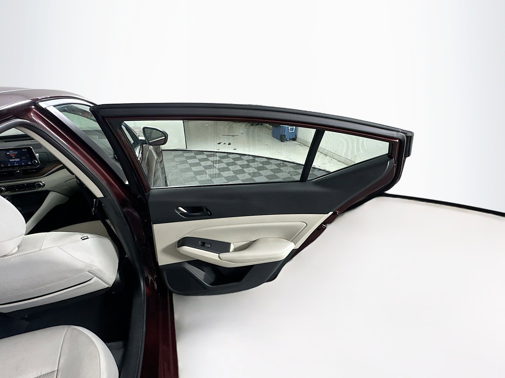 Used 2025 Nissan Altima 2.5 SV image 28