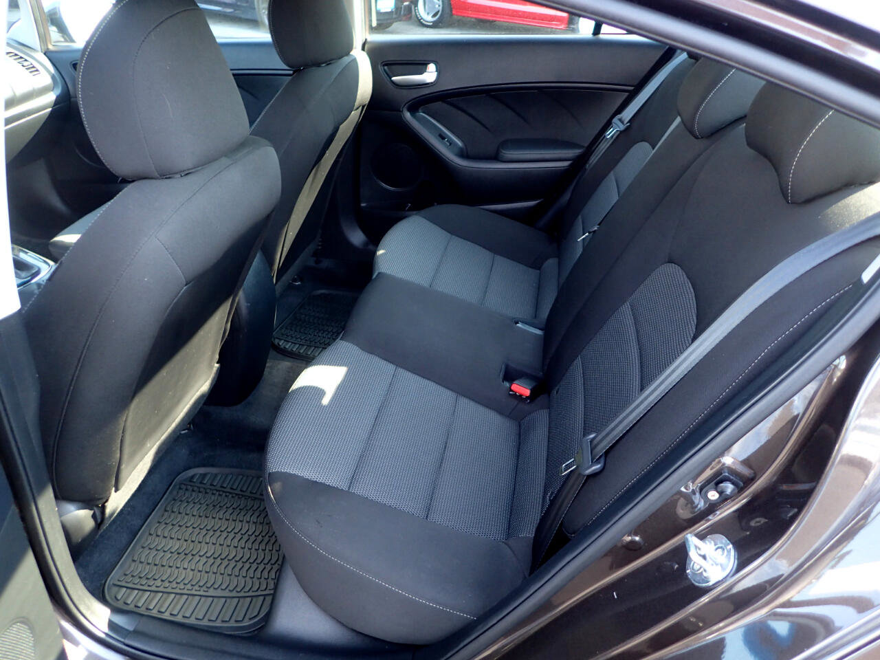 Used 2018 Kia Forte LX FWD image 10
