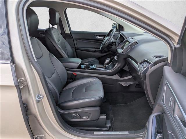 Used 2018 Ford Edge Titanium w/ Technology Package FWD image 20