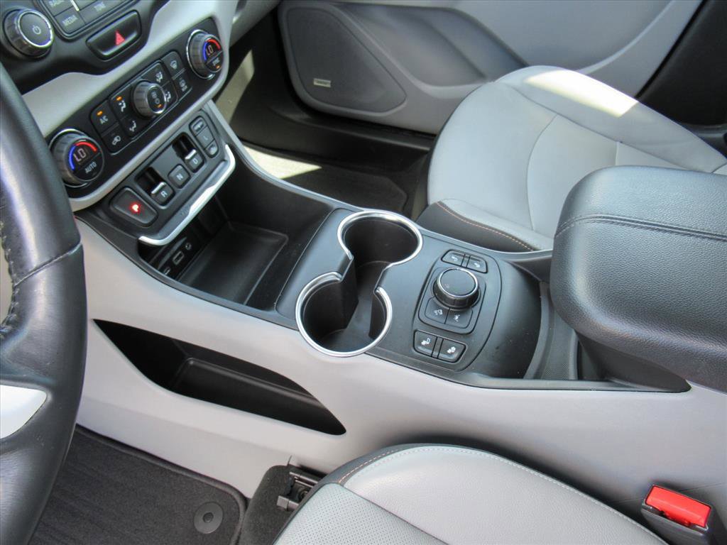 Used 2018 GMC Terrain SLT w/ Preferred Package FWD image 18